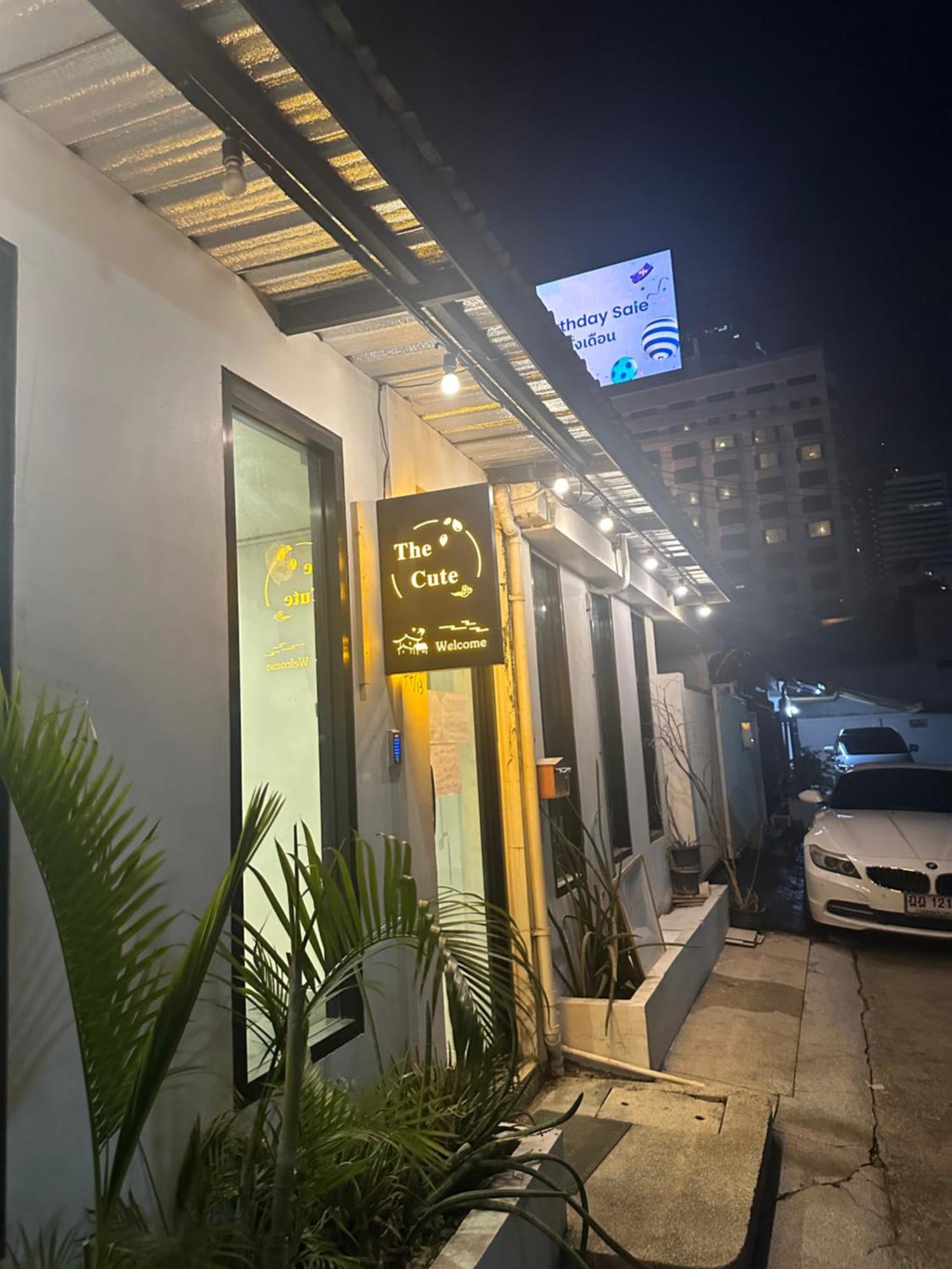 The Cute Silom Hostel Бангкок Экстерьер фото