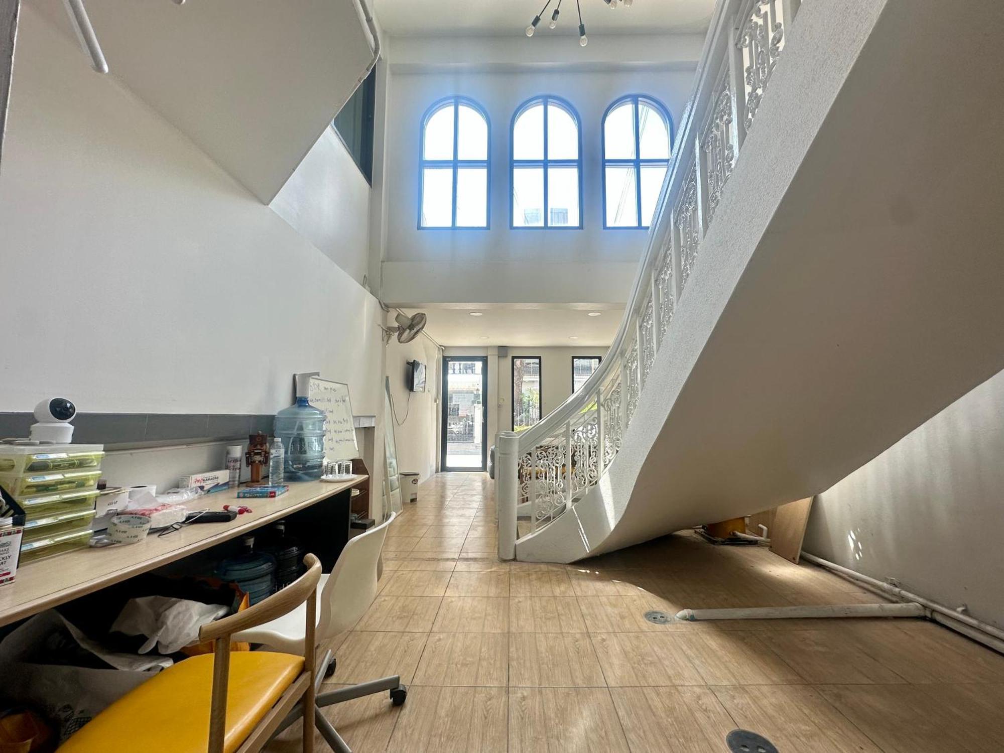 The Cute Silom Hostel Бангкок Экстерьер фото